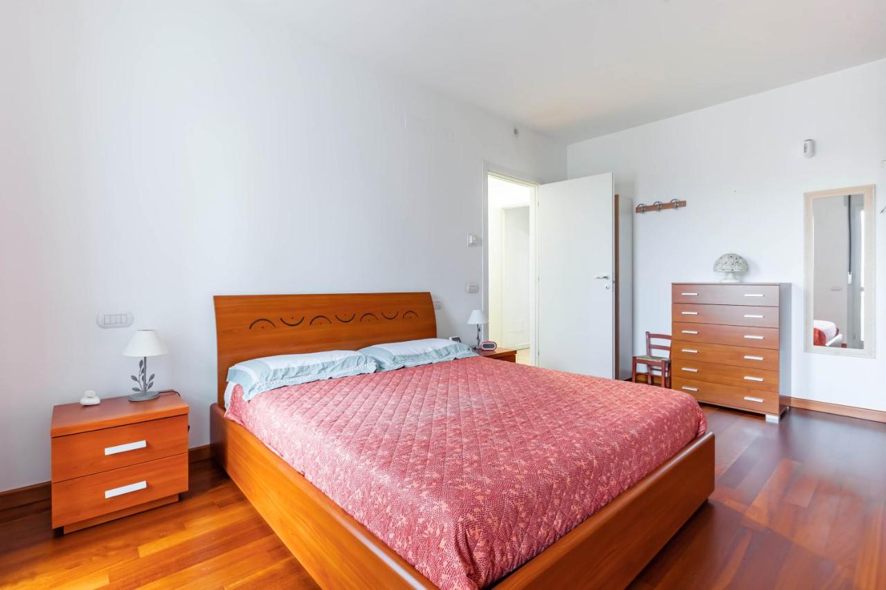 Milano Balcony Apt Apartment Bagian luar foto